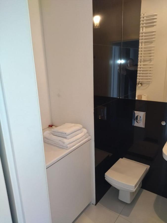 House4You Apartament Sakura Airport Chopin Warsaw Exterior photo
